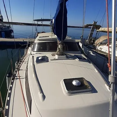 ספינת מלון Bed & Boat Brezza Del Mare *