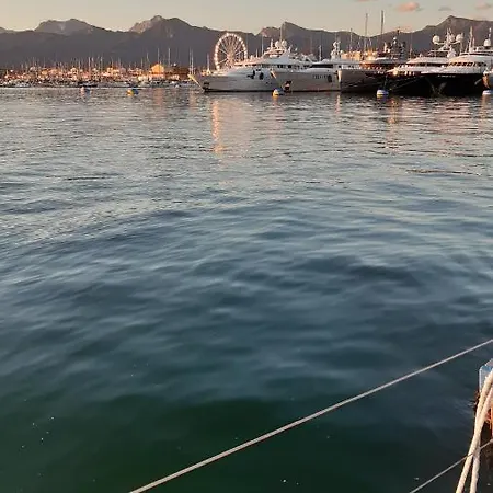Bed & Boat Brezza Del Mare بوتيل